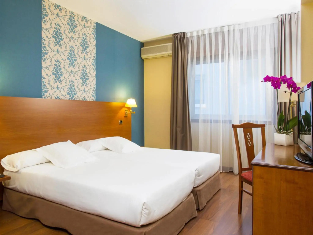 Ipanema Hotel by gaiarooms