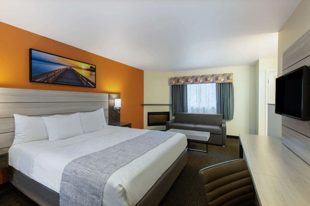Days Inn by Wyndham Monterey-Fishermans Wharf Aquarium