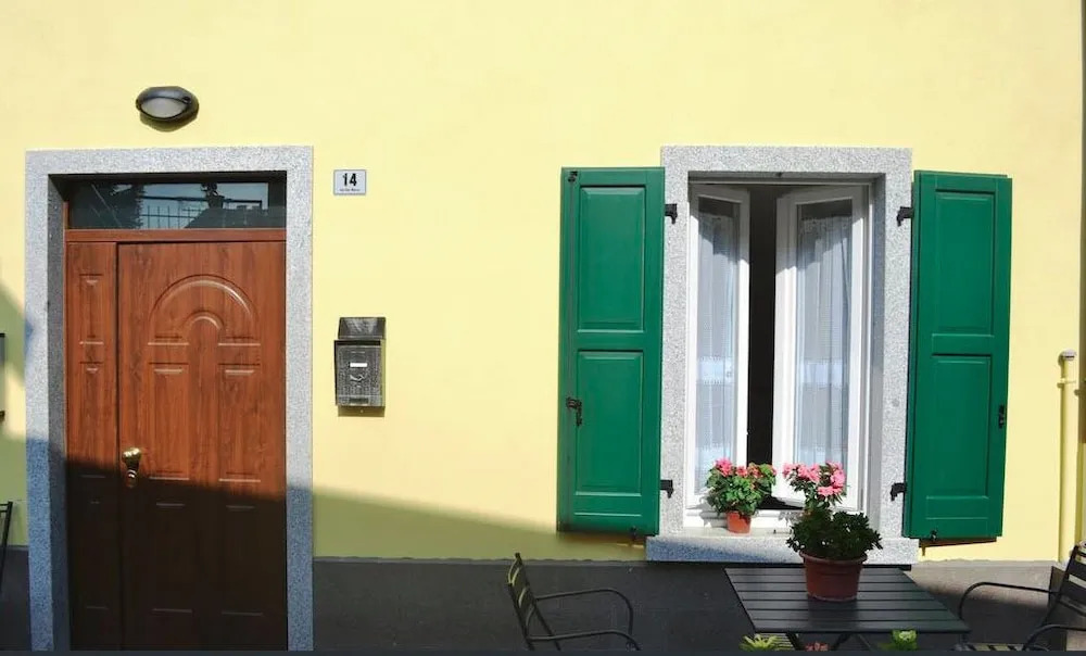 Casa Rosella