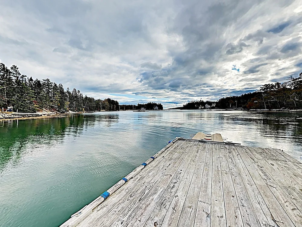 New Listing! Bayfront Getaway W/ Stunning Views 4 Bedroom Home