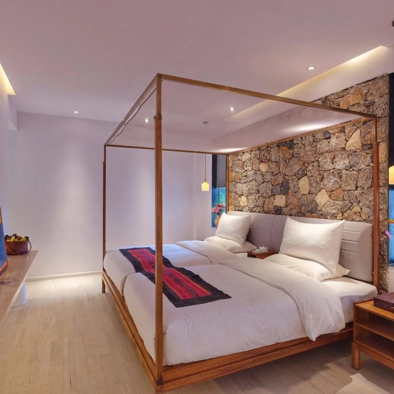 The CHI Hotel