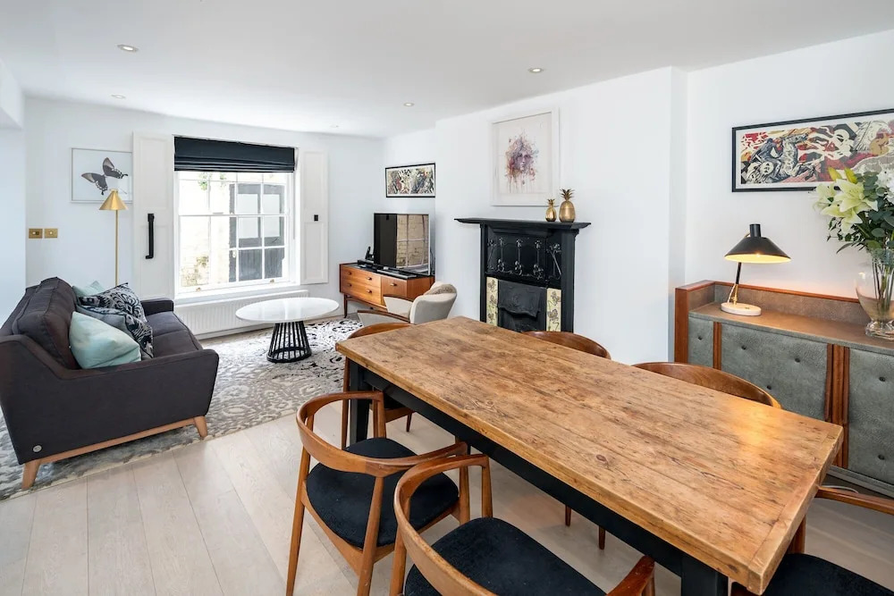 Mod 3 BR Flat Near Baker Street st, in Marylebone