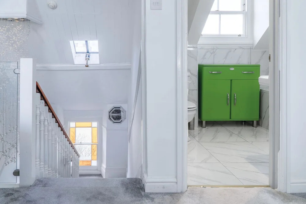 The Penthouse - Luxury 1 Bed - Panorama - Tenby