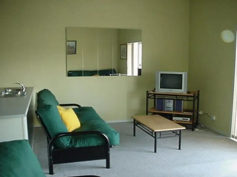 Razorback 8 Moderate Holiday Apartments