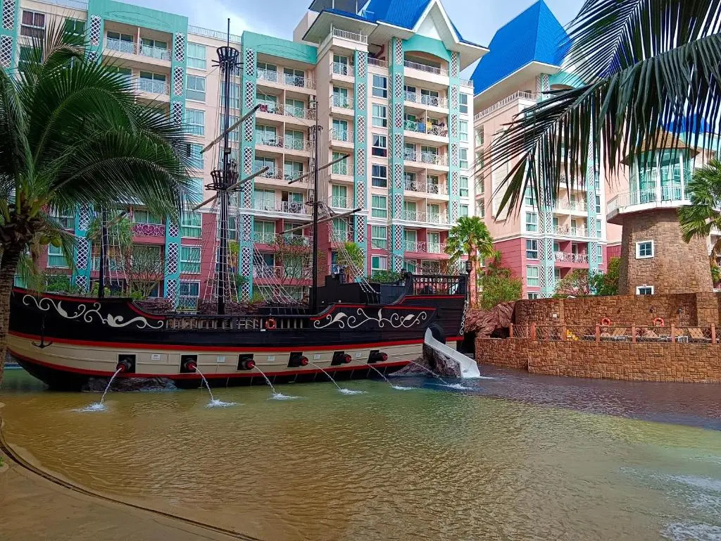 Grande Caribbean Condo