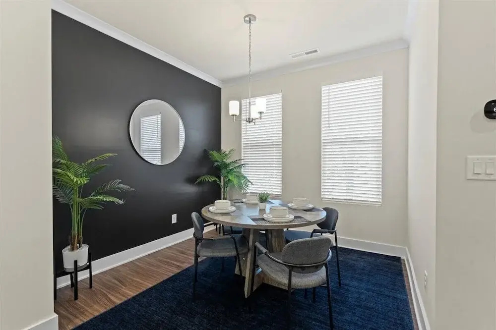 Luxe King 4BR Townhouse with Rooftop in Uptown CLT
