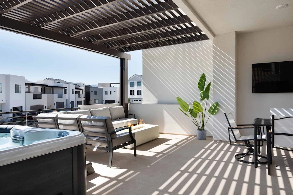 The Sol Mate townhouse