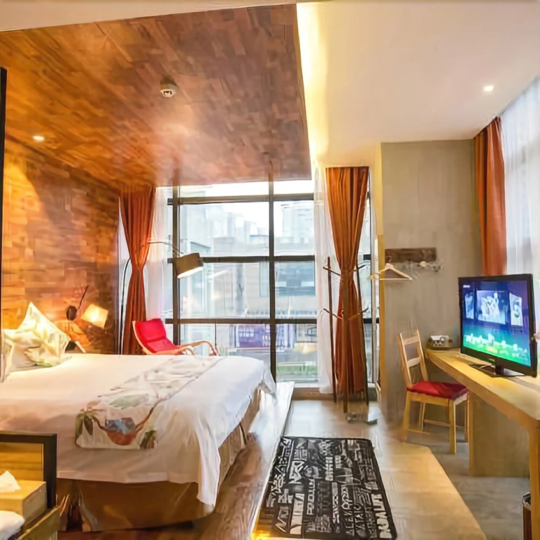 Wanzhen Wenyi Hotel
