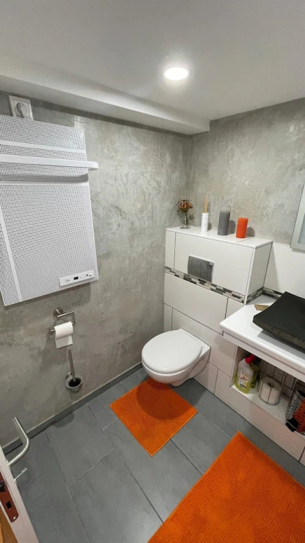 Cozy Furnished Basement Apartment