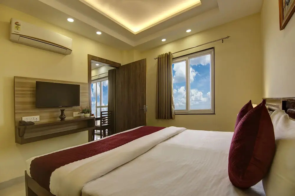 Limewood Stay Gold-ARTEMIS & Golf Course