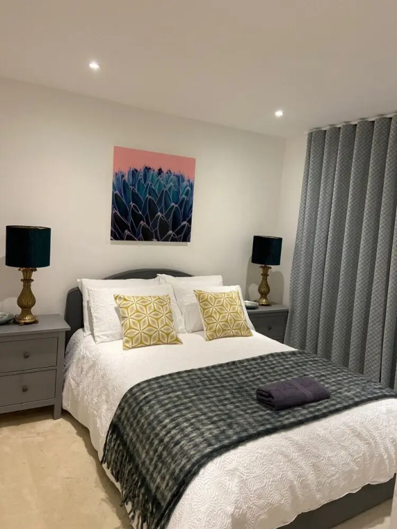 Fabulous 2 bed Apartment in Vauxhall