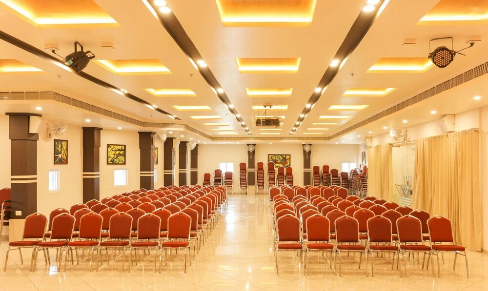 Hotel Le Moshe Inn