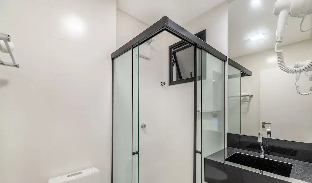 MHFA - Studios em Prédio Luxuoso com Vista Mar