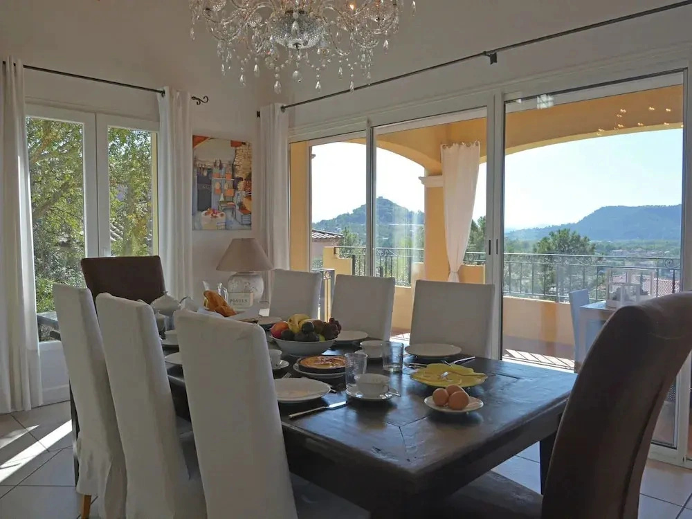 Beautiful Villa in Vidauban With Seasonal Pool
