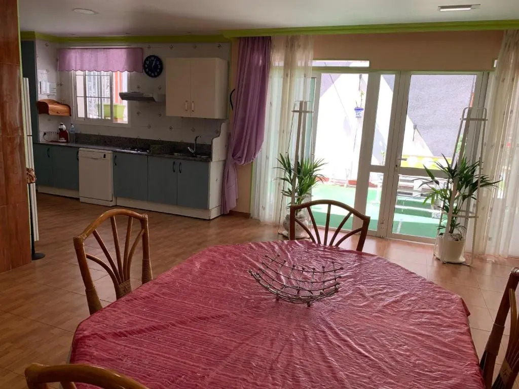 Apartamentos Los Delfines
