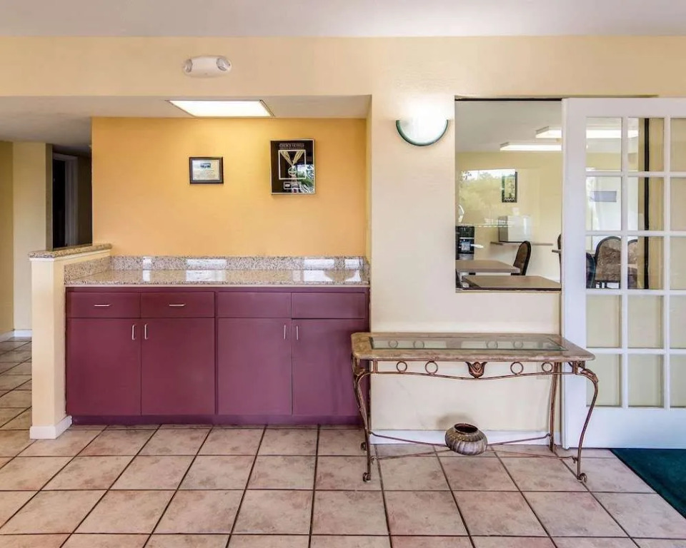 Comfort Inn Brookhollow