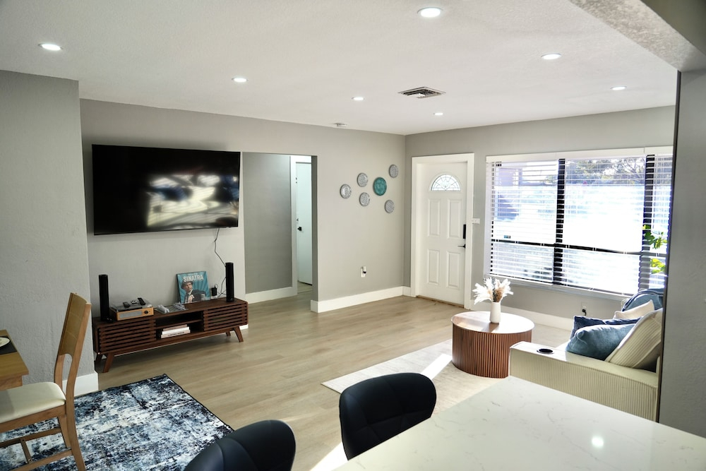 Hollywood 3801
