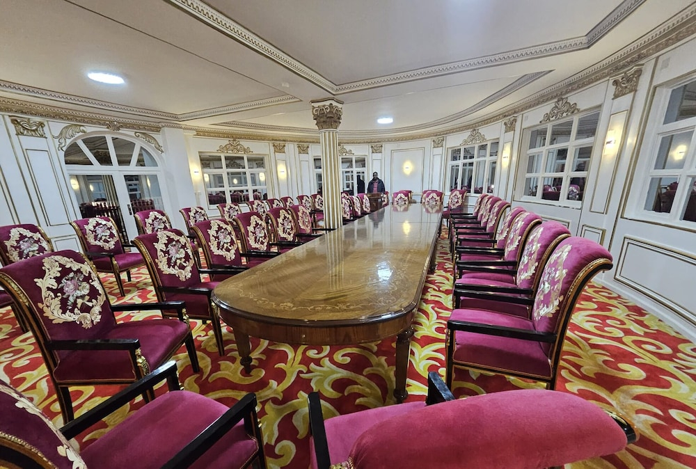 CHATEAU LE MARARA by ROYAL RETREAT