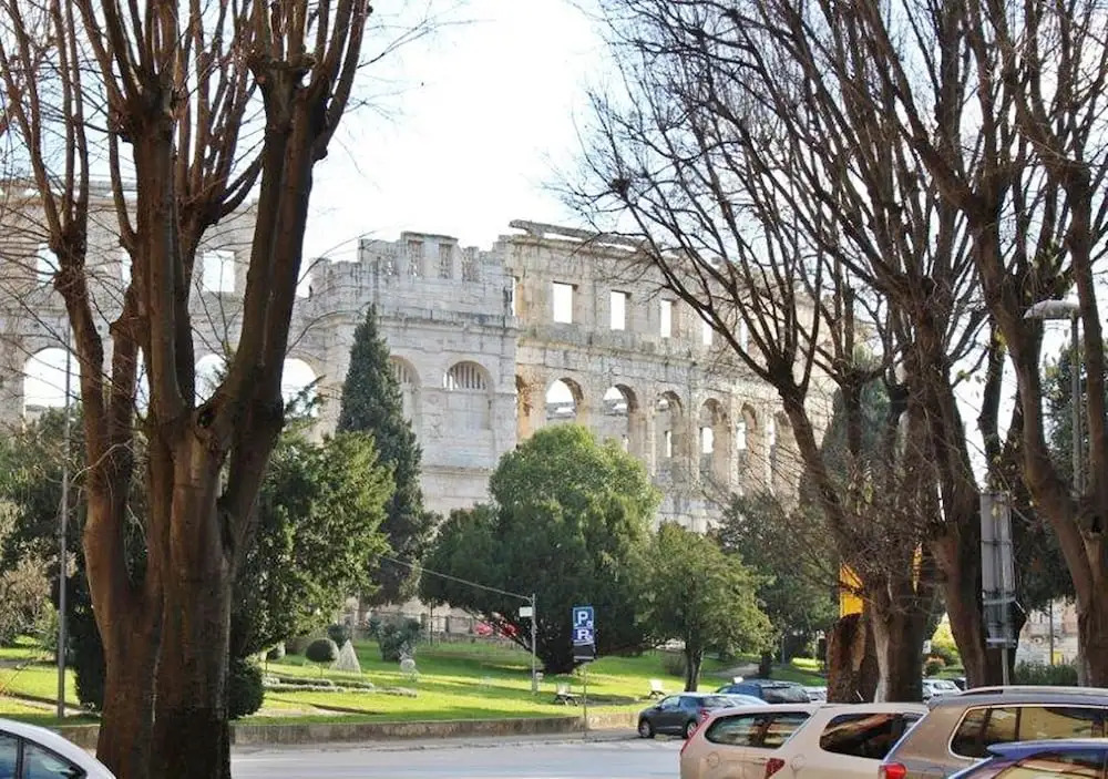 Apartments Arena