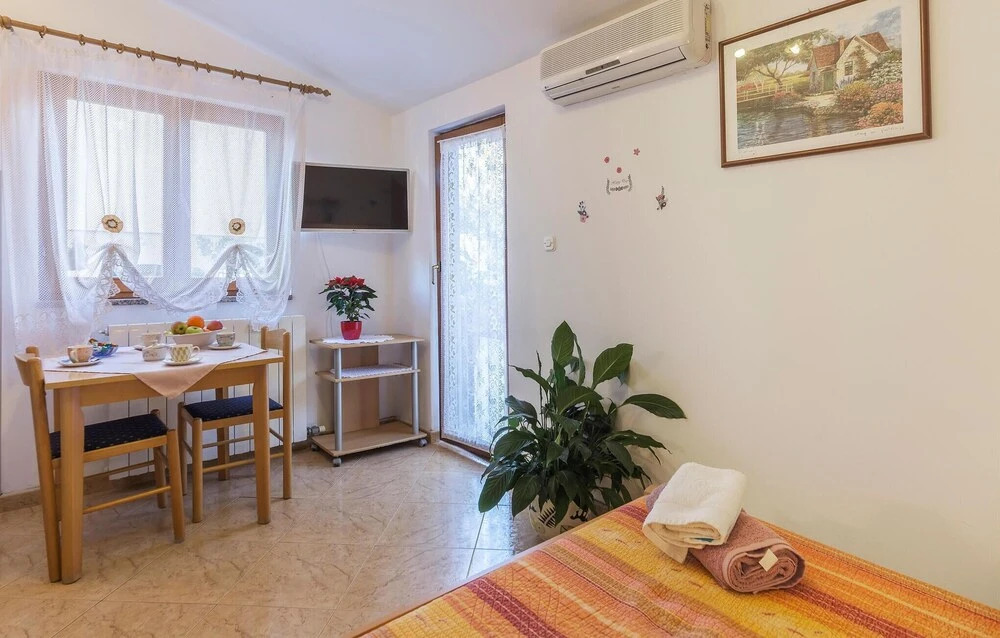 Amazing Apartment in Rovinj With 1 Bedrooms and Wifi