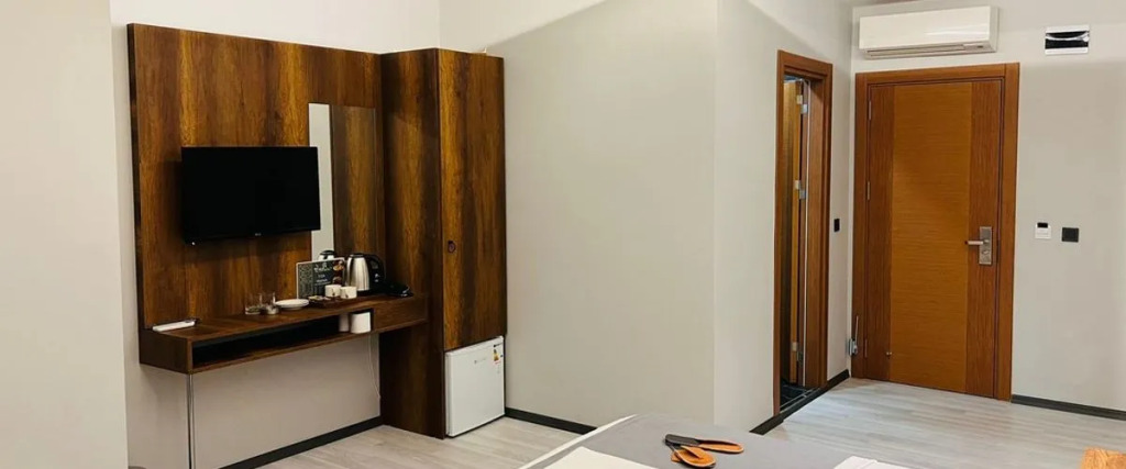Ci Plus Hotel