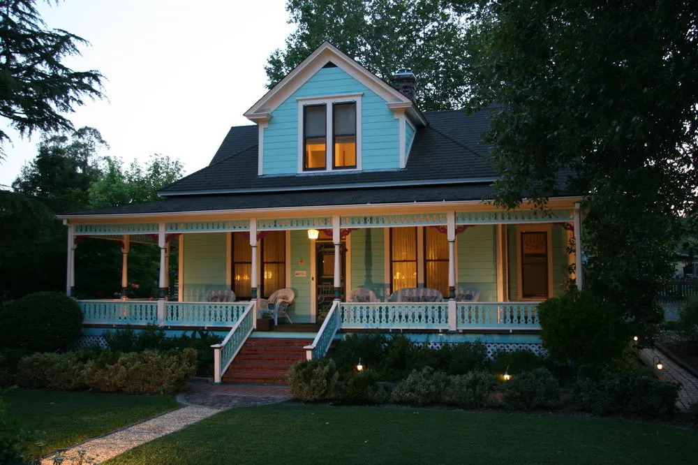 Case Ranch Inn