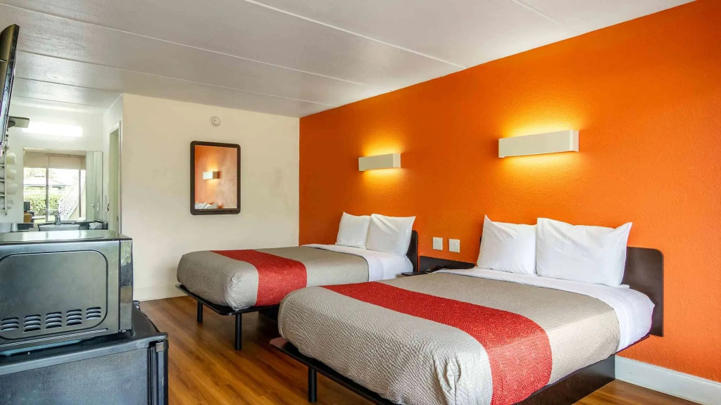 Motel 6-Brunswick, GA