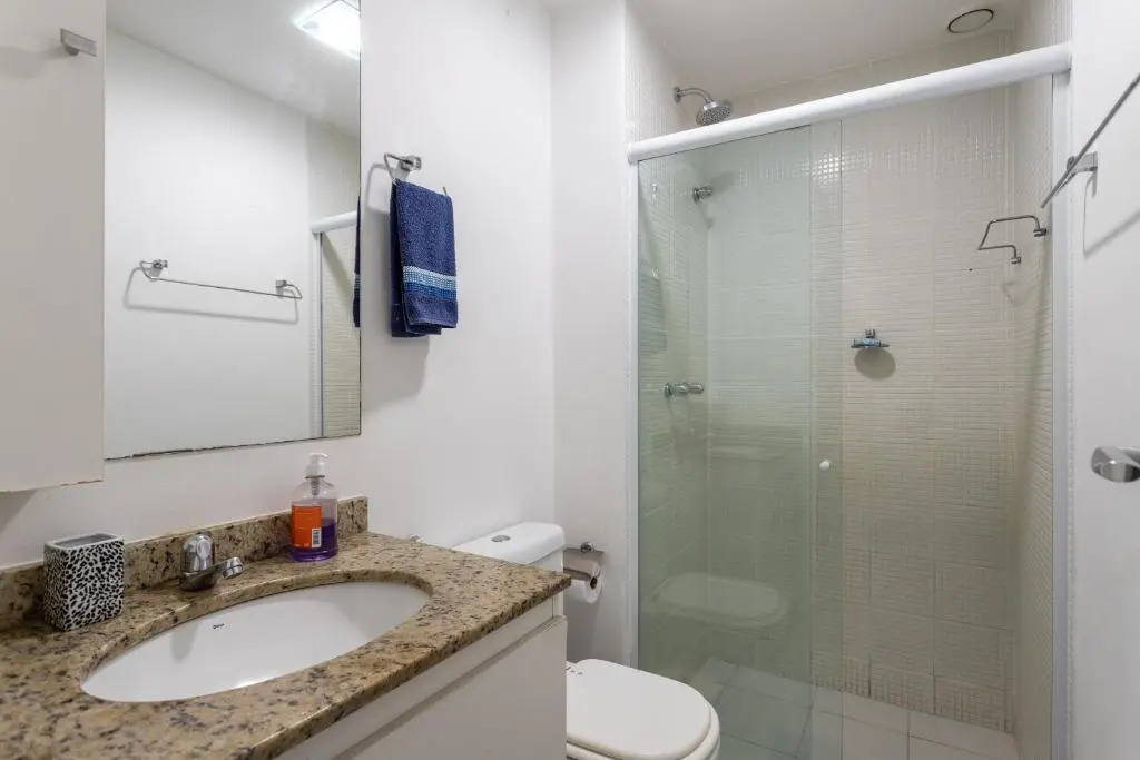 3 QUARTOS em Condominio com PISCINA, ESTACIONAMENTO e Portaria 24h a 300m do Centro de Convenções RIOCENTRO