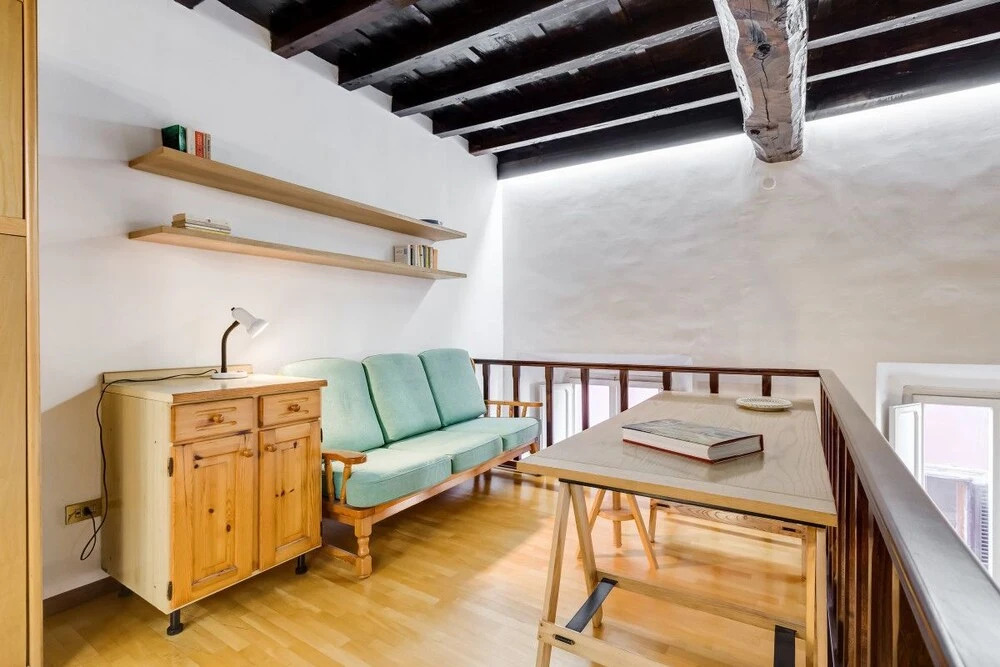 Large and Comfortable 6 Guests Flat in Trastevere