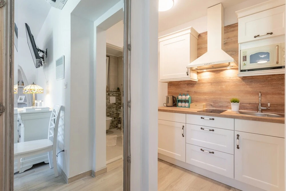 Apartments and Room Poesia