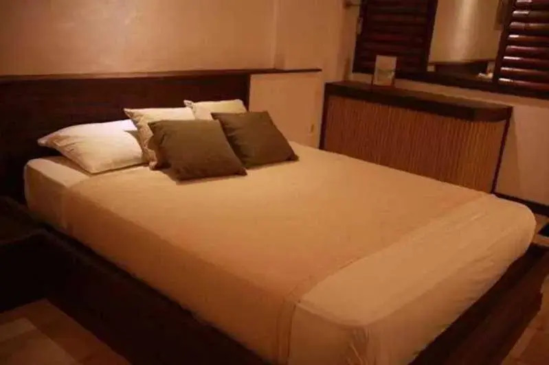 Club Mabuhay Lalaguna Resort