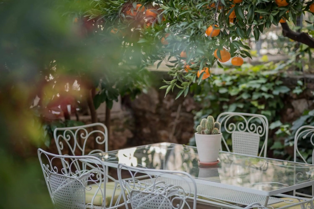Vintage-style Garden Apartment
