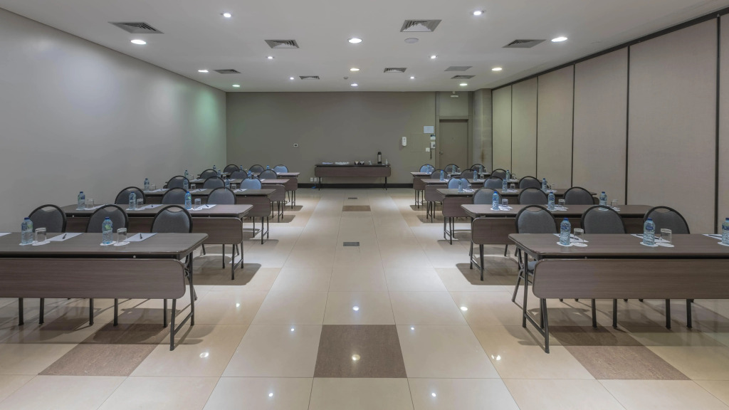 Hotel Deville Prime Cuiabá