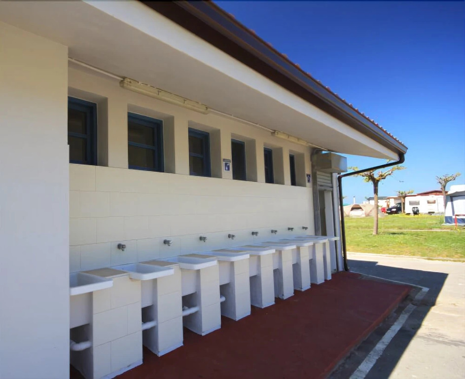 Camping Derby Loredo by Mola