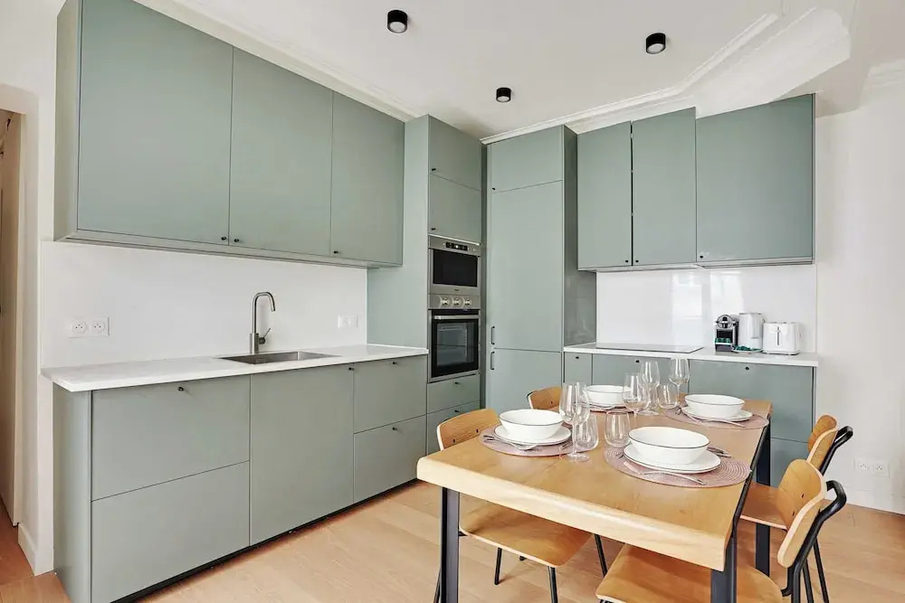 Authentic Apartment - 3br/8p - Clignancourt