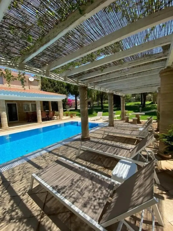 Nostrana Village Apartments