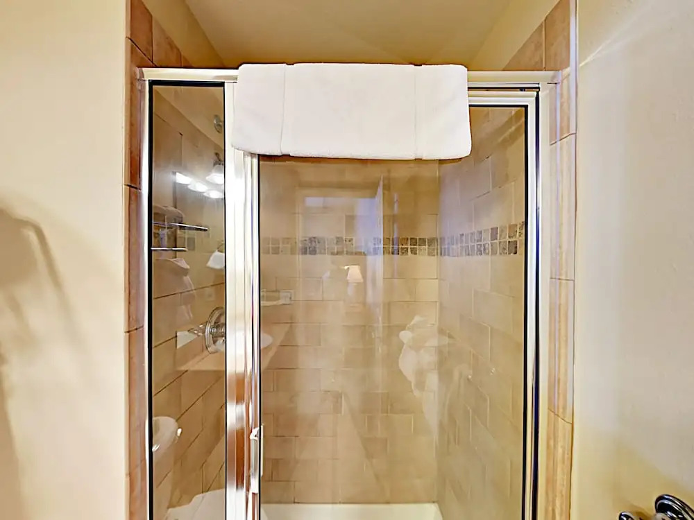 145 Unit 1 Fraser - 3 Br Condo