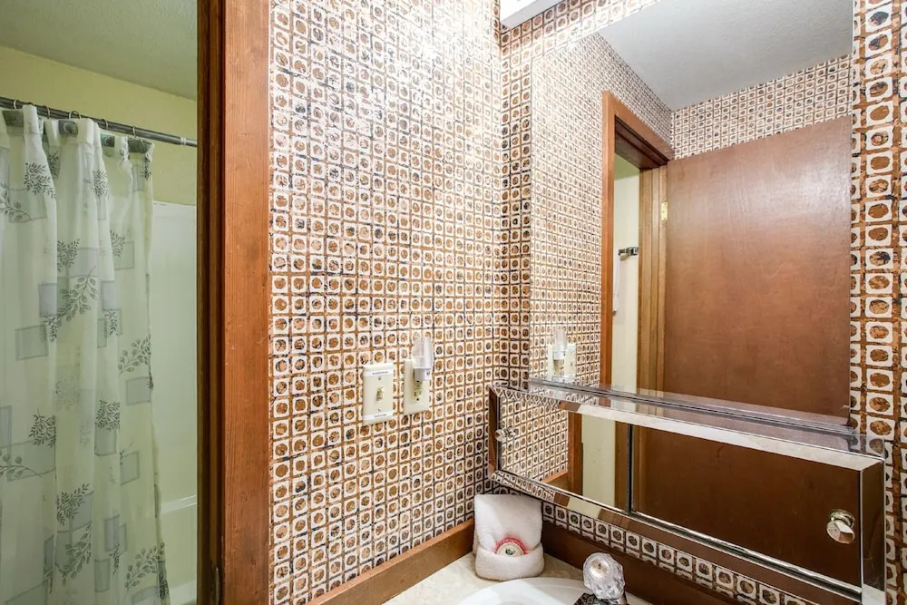 84SW - Sauna - Soaker Tub - Fireplace - Sleeps 6