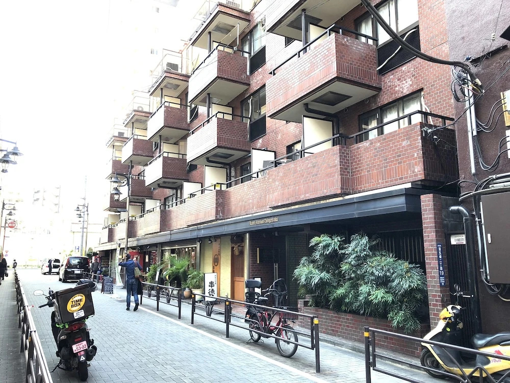 Shibuya Dogenzaka Lions 516