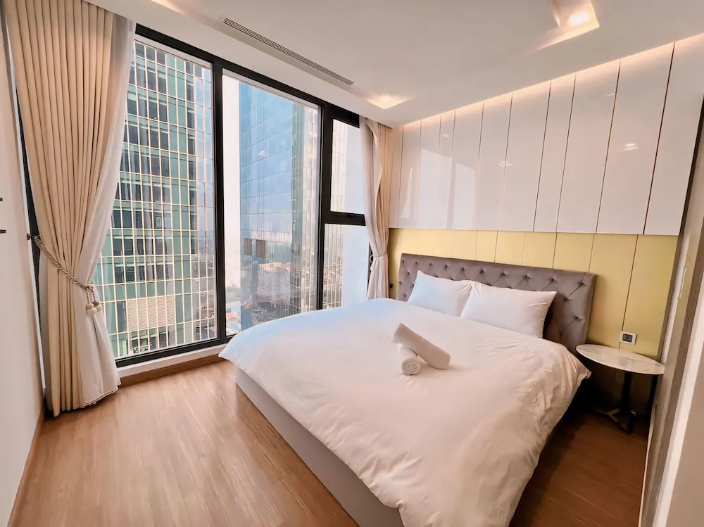 Vinhomes Metropolis Apartment near the United Nations