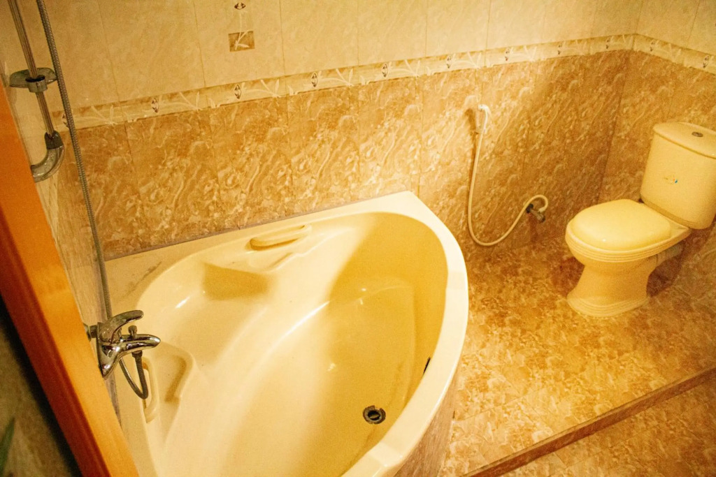 Golden Town Hotel