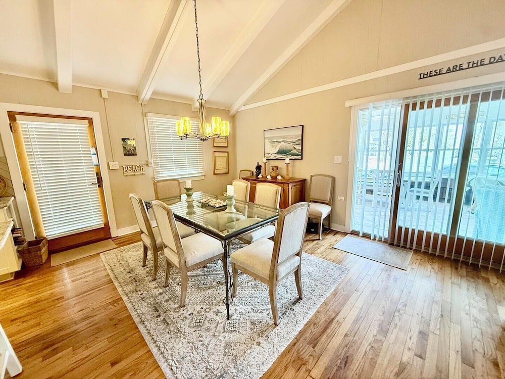 Scarborough Avenue 309
