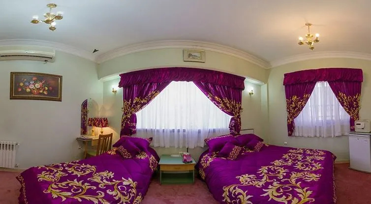 Shiraz Parseh Hotel