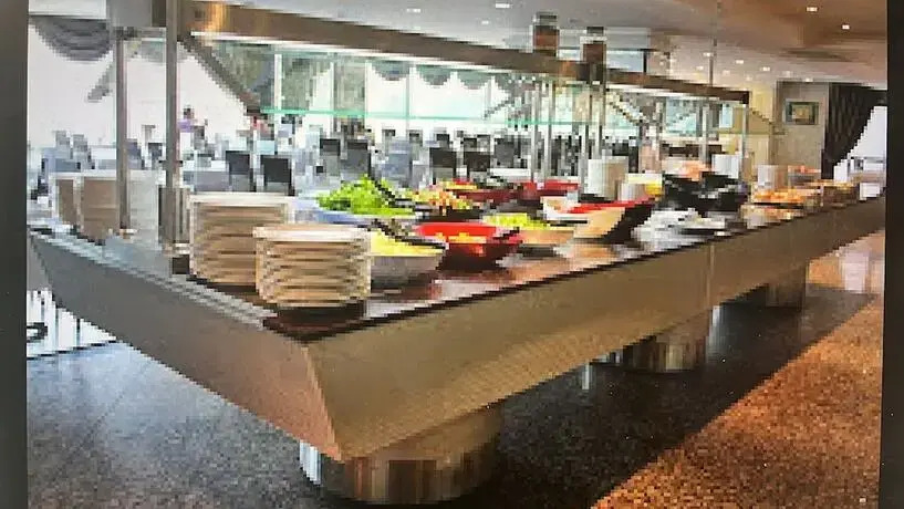 Acy Hotel