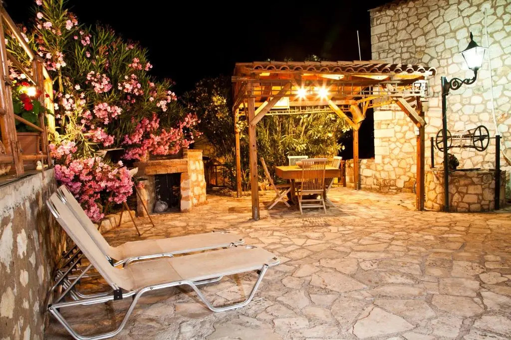 Tsivaras Villas