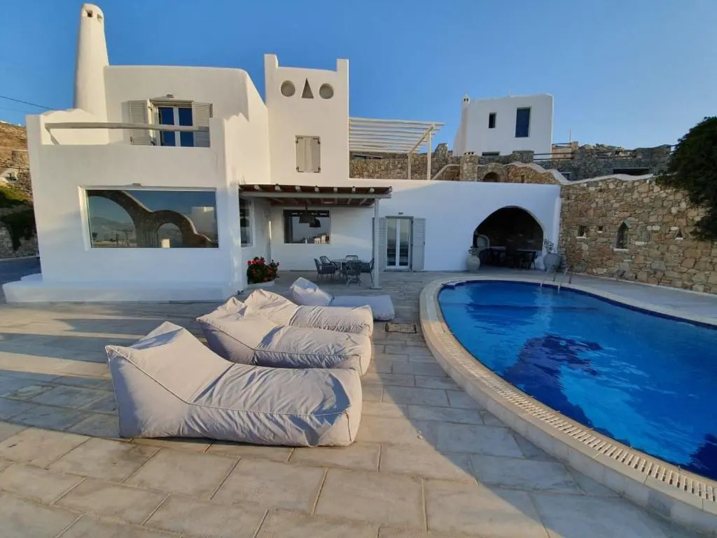 Stunning Villa 4BR in Mykonos