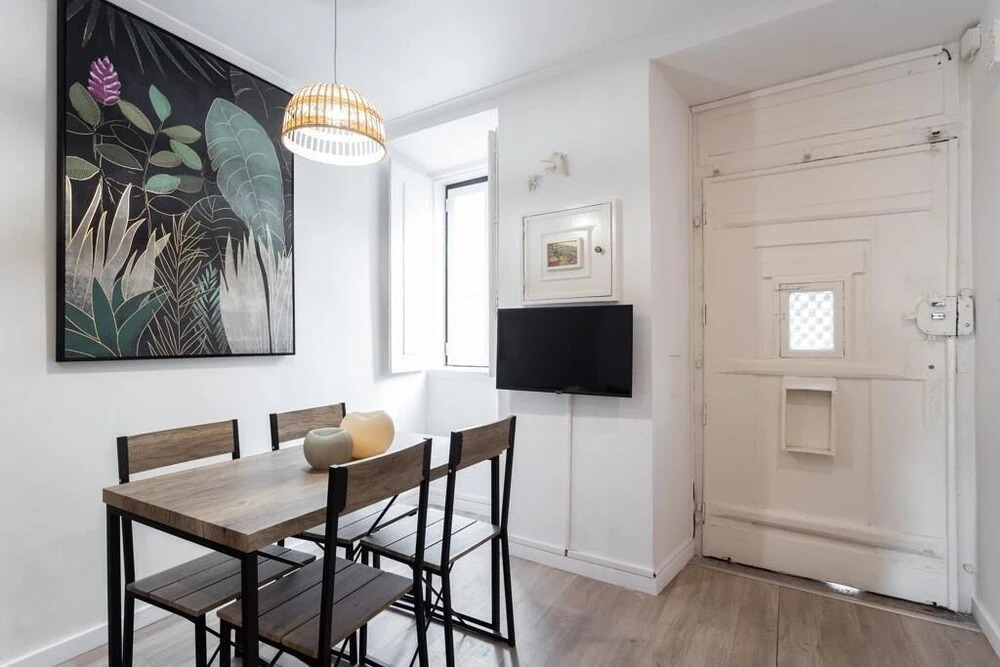 Estrela Patio Apartment by LU Holidays
