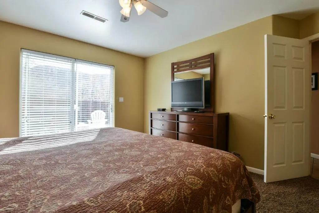 Cottonwoods 443
