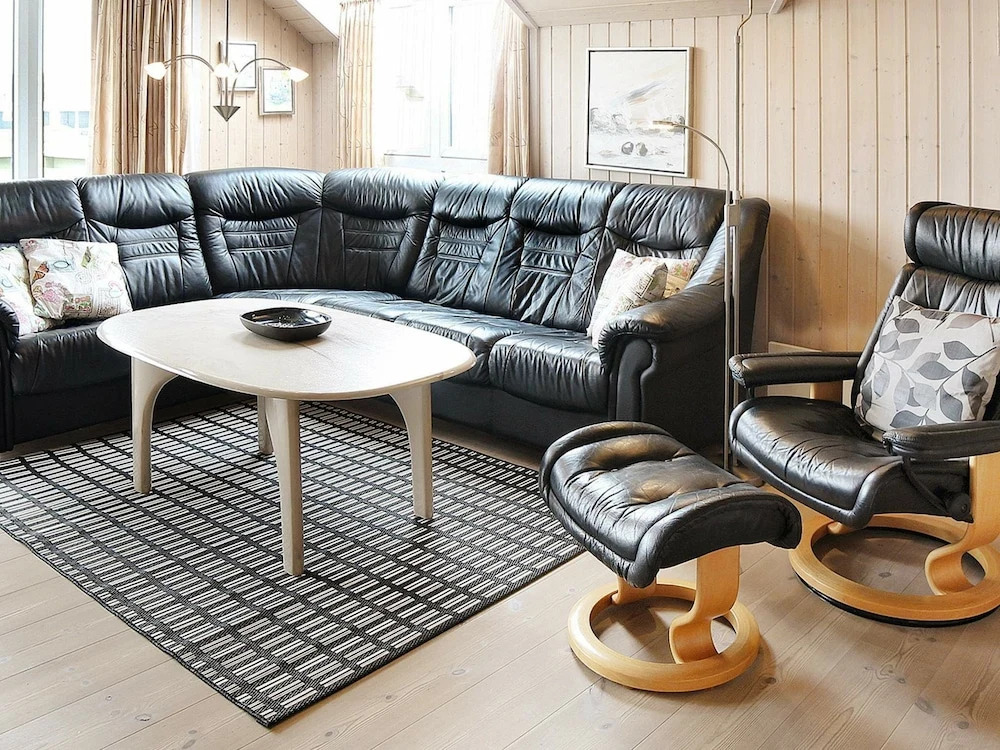 Restful Holiday Home in Ringkøbing With Whirlpool