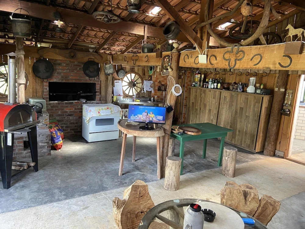 Haras Trevo de Ferro, Praia, Piscina e Campo